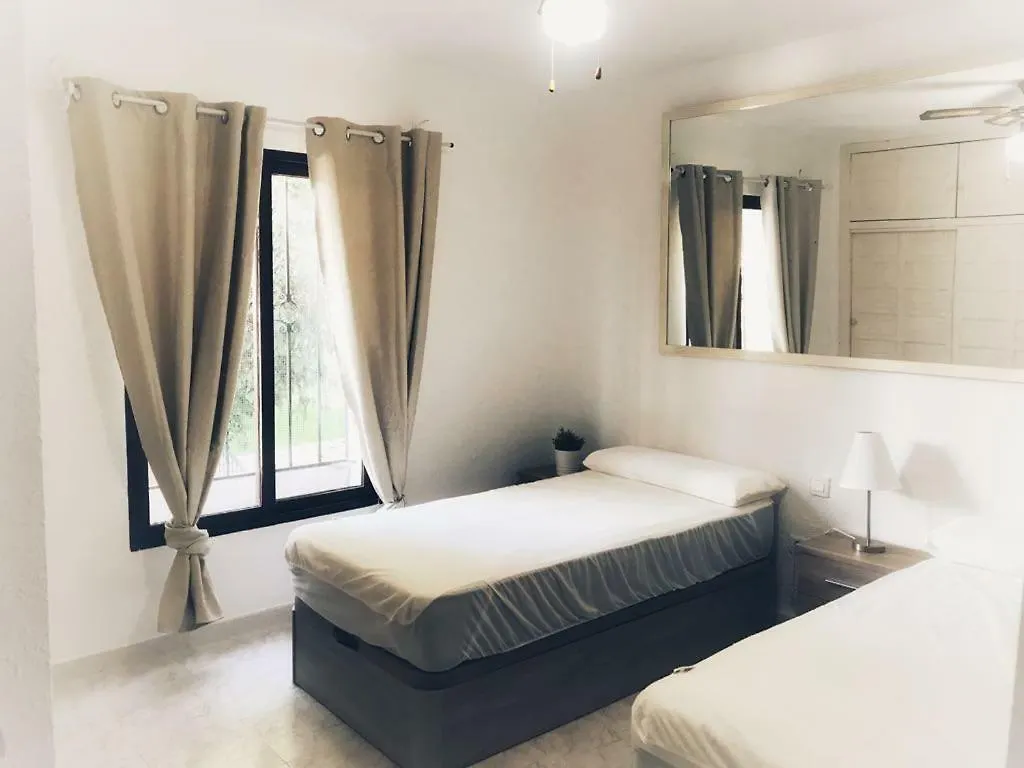 Villa Pueblo Andaluz Nerja 0*,  España